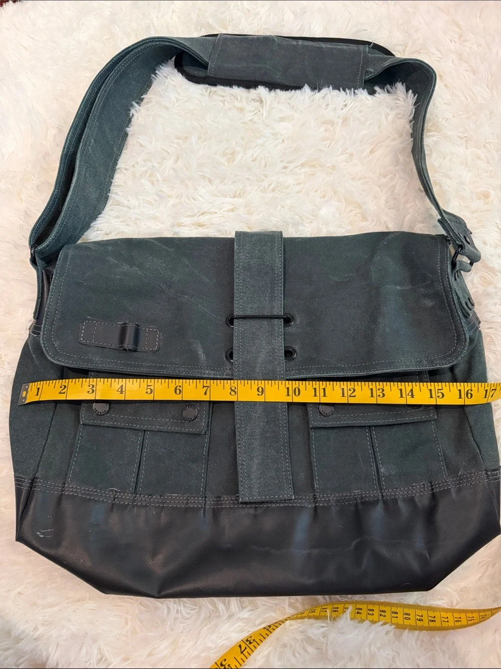 Diesel canvas messenger